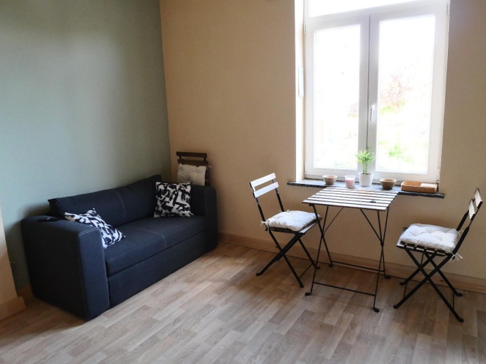 Others 5, Chambre Fischbach, Hainaut