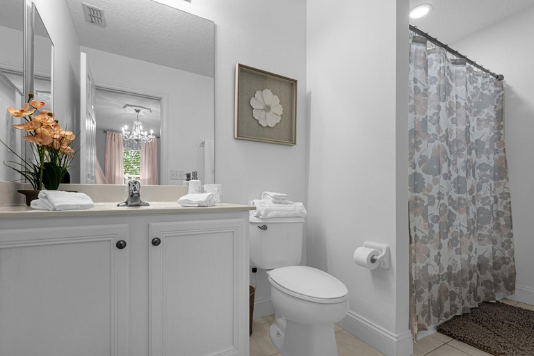 Shower 4, Hidden gem! Gorgeous villa next to Disney, Osceola