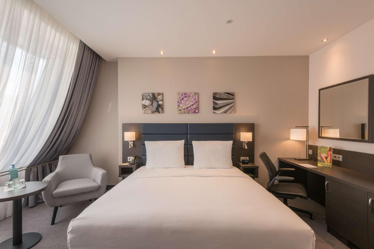 Bedroom 12