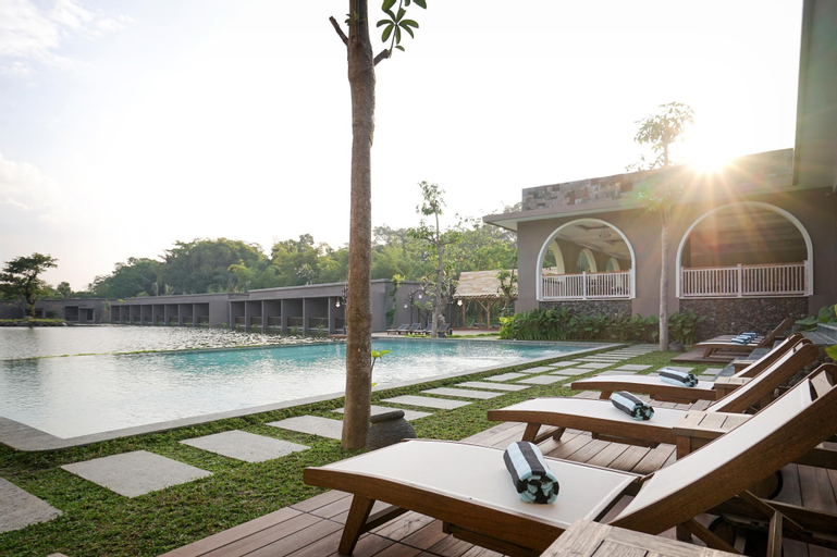 Swimming Pool 14