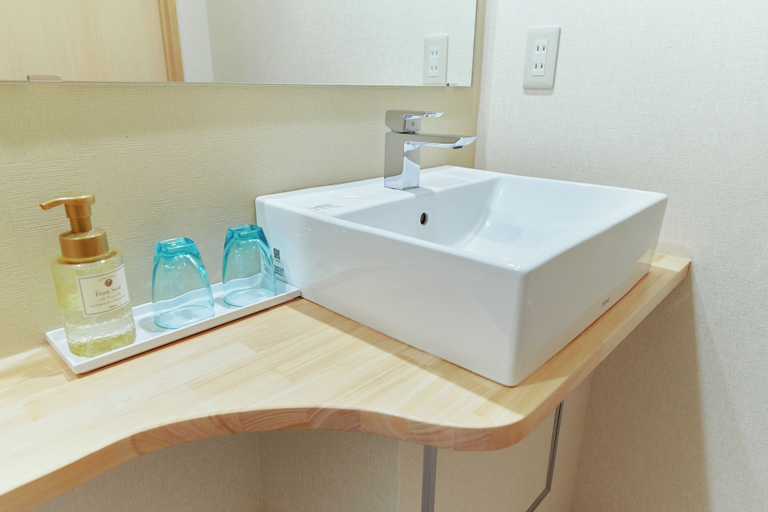 Bathroom 3, Ishinoyu Lodge, Yamanouchi