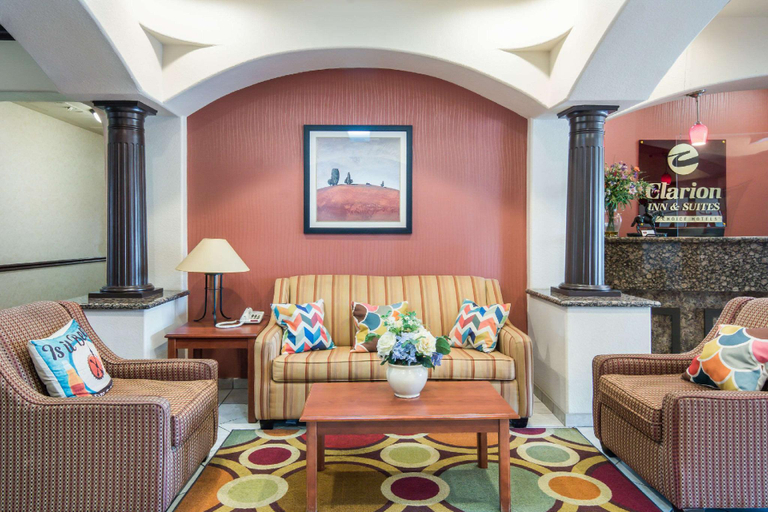 Public Area 2, Clarion Inn & Suites Weatherford South, Parker