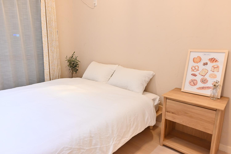 Bedroom 27