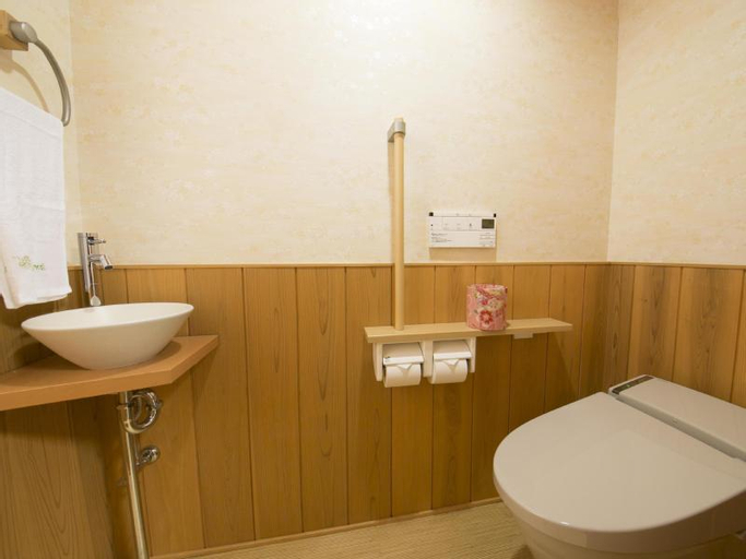 Bathroom 8