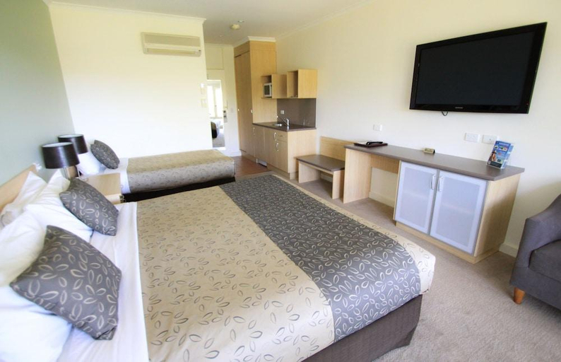 Bedroom 9