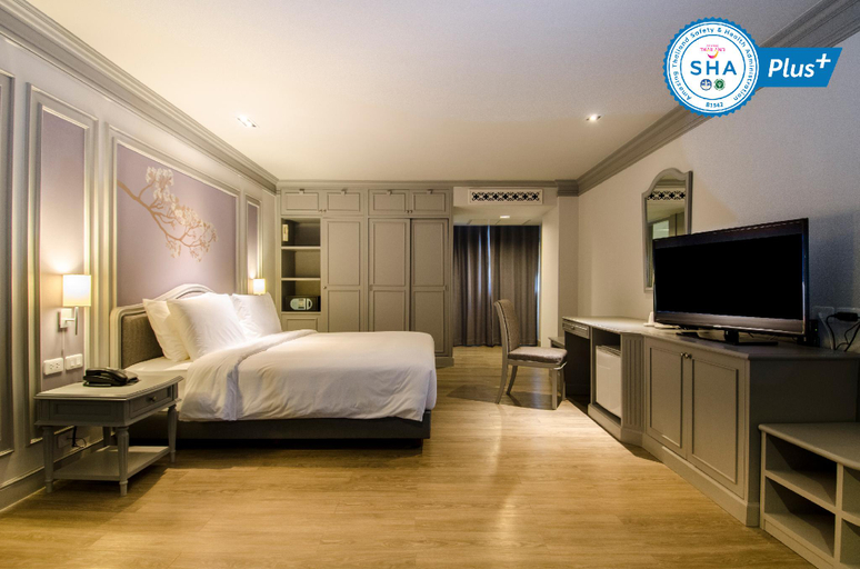 Bedroom 12