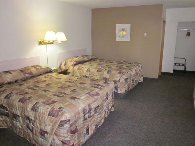Bedroom 2, Chinook Motel, Division No. 2