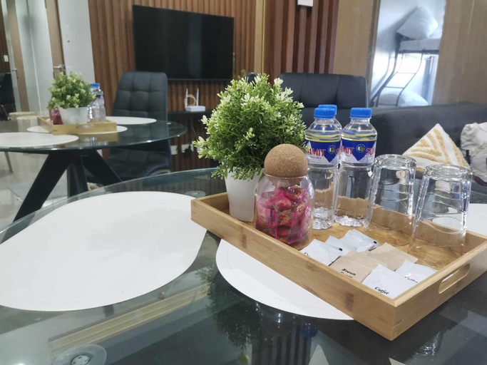 Food & Drinks, 2BR SMDC Bloom Residences Near NAIA Wi-fi +Netflix, Parañaque