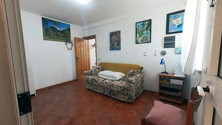 Bedroom 2, Casa Orchidea, Savona