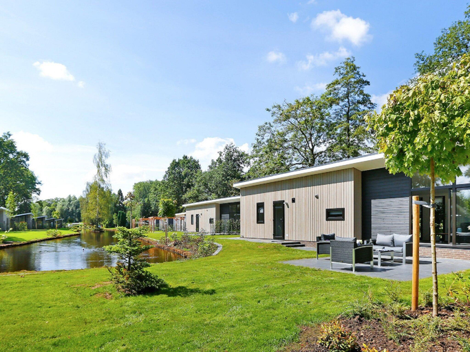 Others 2, Waterside Bliss in Lochem, Lochem