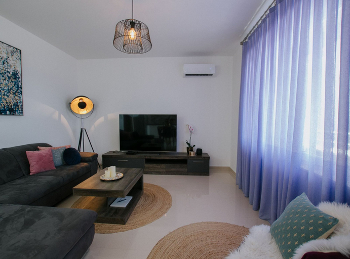 Others 2, Scenic Sea View Apartment Trogir, Seget
