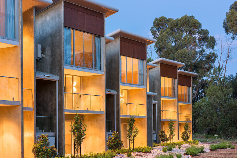 Exterior 1