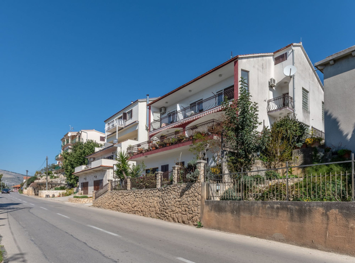 Exterior & Views 2, Charming Trogir Apartments With Balcony, Trogir