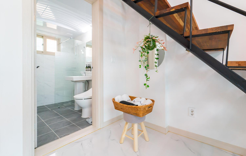 Bathroom 3, Gyeongju Patio Poolvilla, Gyeongju