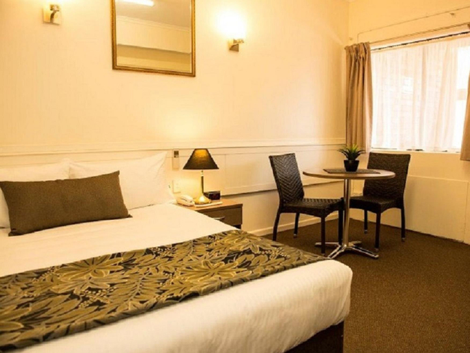 Bedroom 4, Garden City Motor Inn, Upper Mount Gravatt