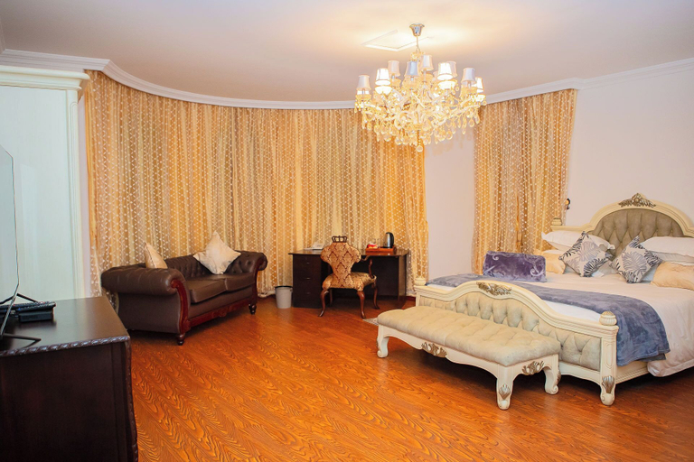 Bedroom 2, Golden Palm Hotel Boutique, Harare