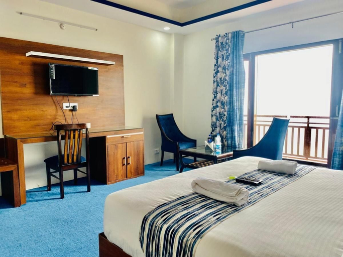 Bedroom 5, The radiance Premium Hotel- chail kufri, Shimla