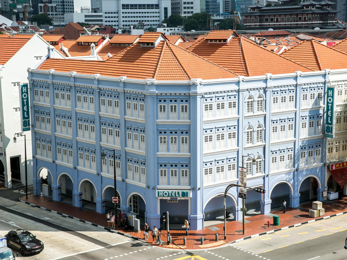 Exterior 6
