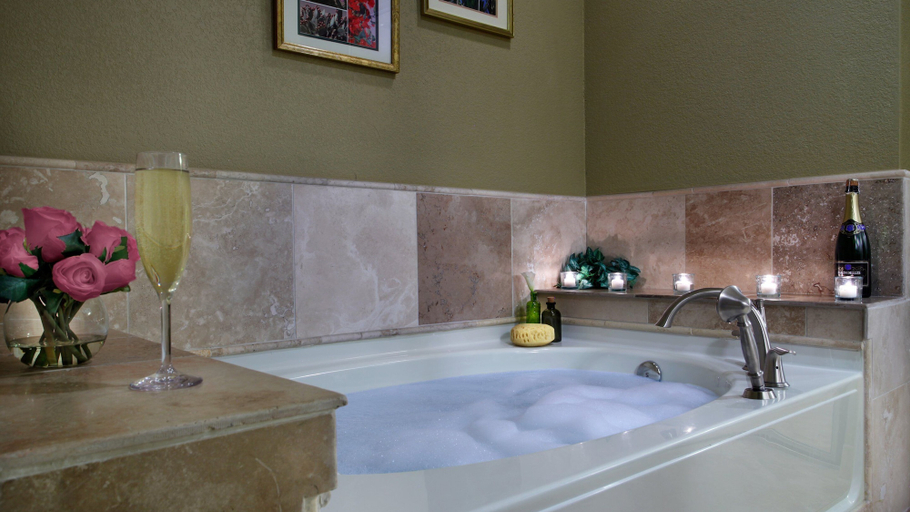 Bathroom, Mountain Views & Heated Pool/spa & Amenities Galore!, Maricopa