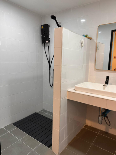 Bathroom 7