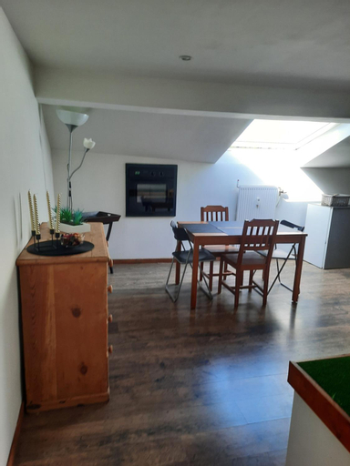 3, Le duc de Bedford, Liège