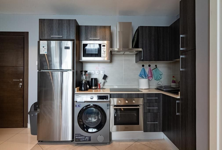 Others 4, AmberCity Apartment at Embassy, Accra