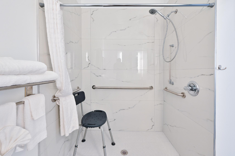 Bathroom 4