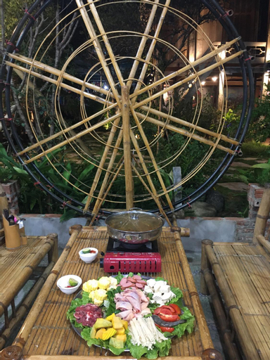Food & Drinks 9