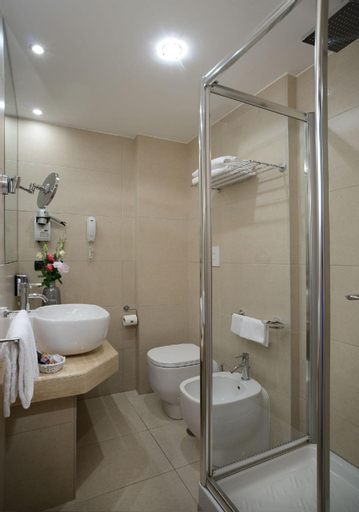 Bathroom 9