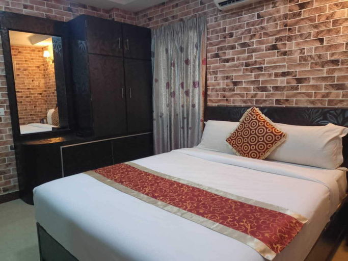 Bedroom 4, Hotel Queen Emperor, Tiruchirappalli