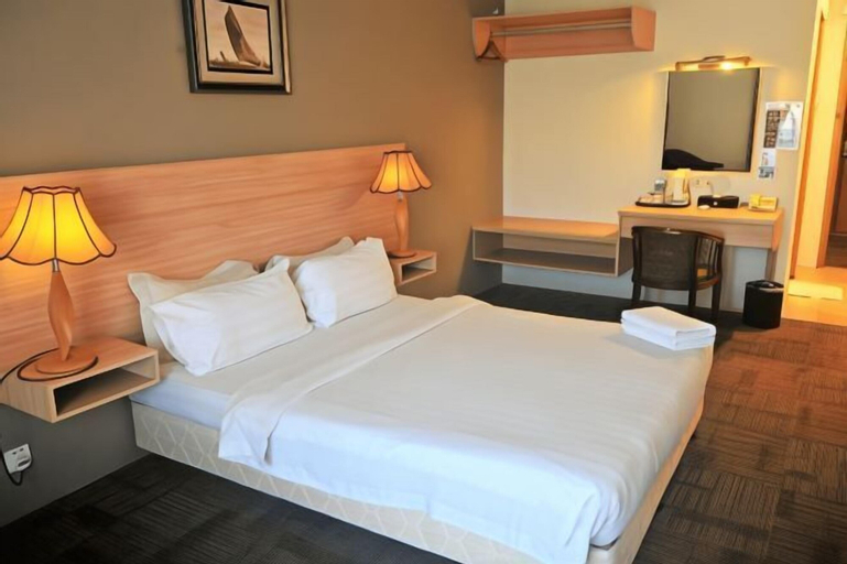 Bedroom 16
