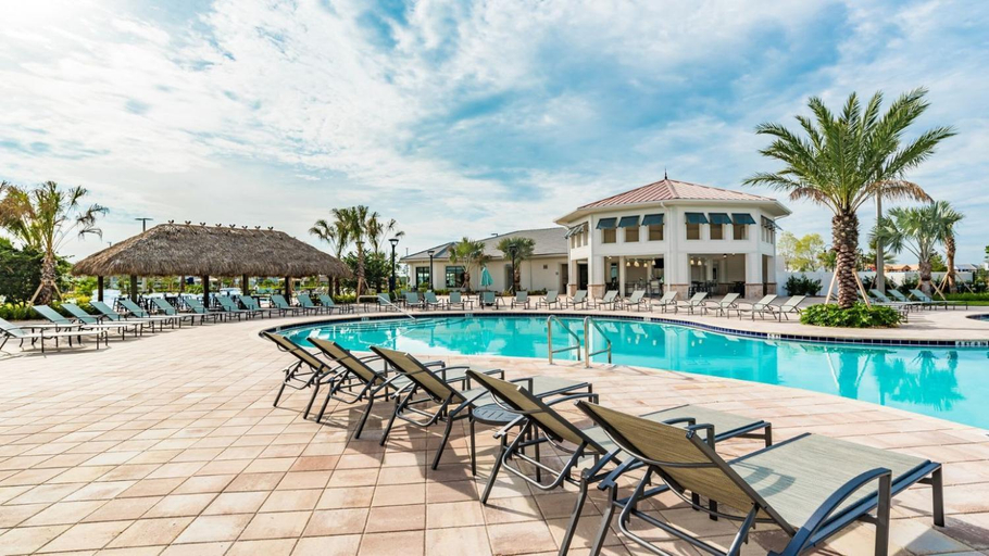 Swimming Pool 4