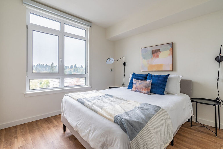Bedroom 2, Sophari Parkside: Bellevue Apartments, King