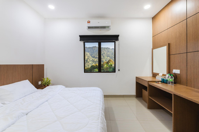 Bedroom 13