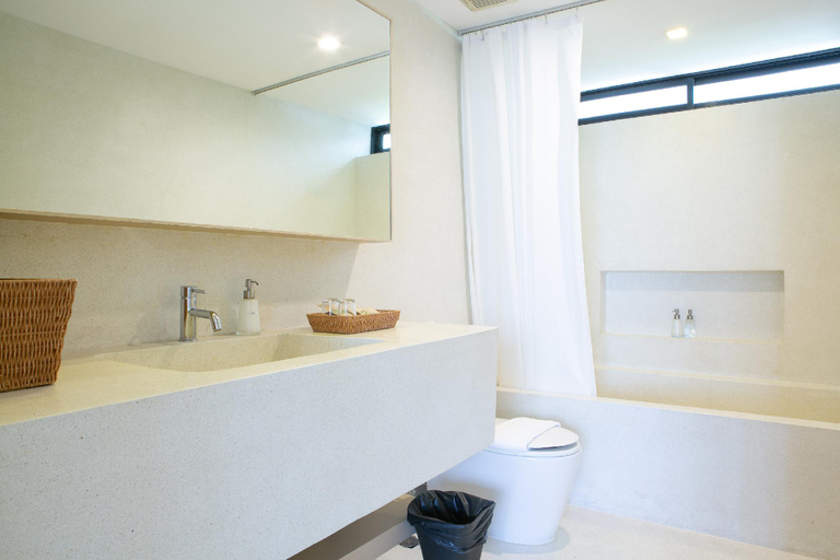 Bathroom 7
