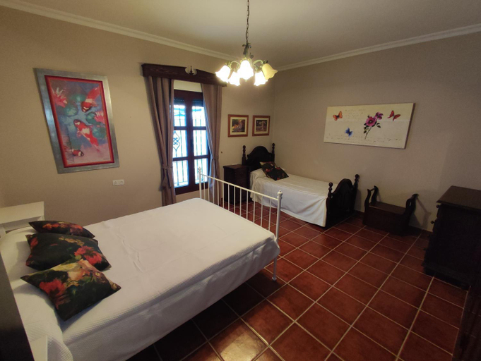 Others 5, Villa Encanto, Cádiz