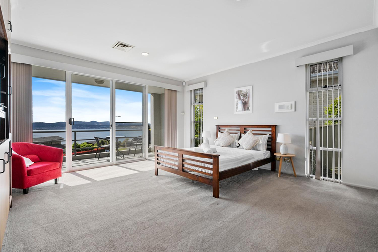Others 3, Super nice house with sea view free parking, Hobart