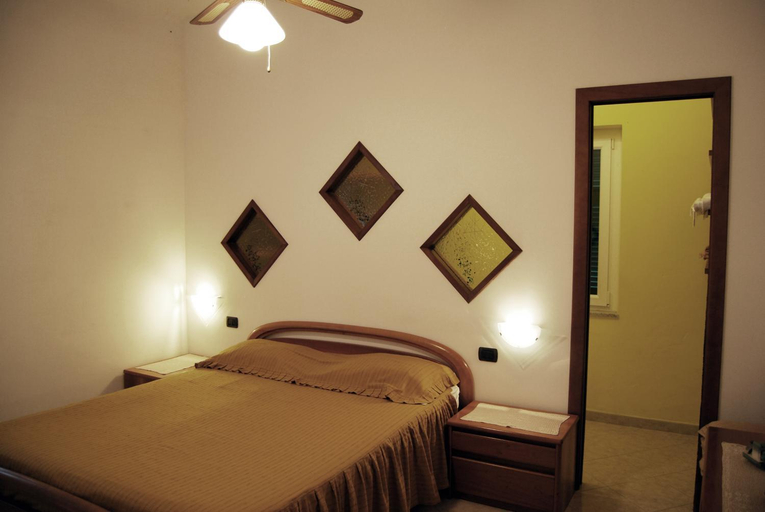 Bedroom 4, Casa Orchidea, Savona
