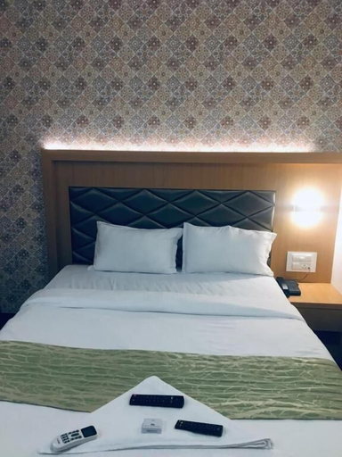 Bedroom 2, Glitz Hotels AR Residency, Thane