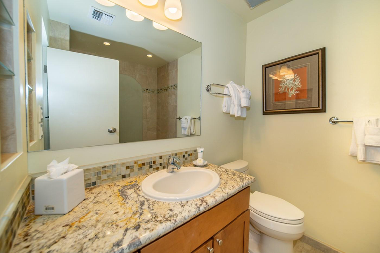 Bathroom 10