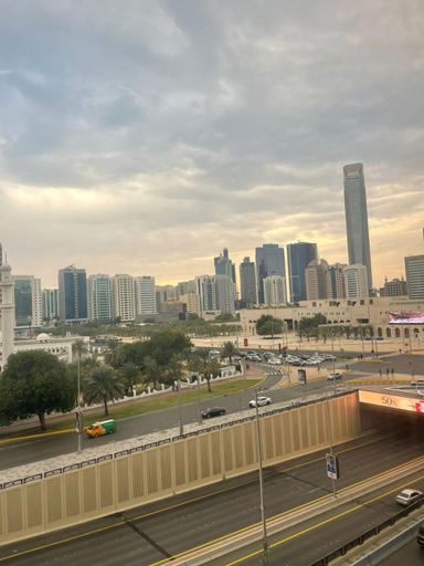 Others 4, Snug En-Suite Nest, Abu Dhabi City