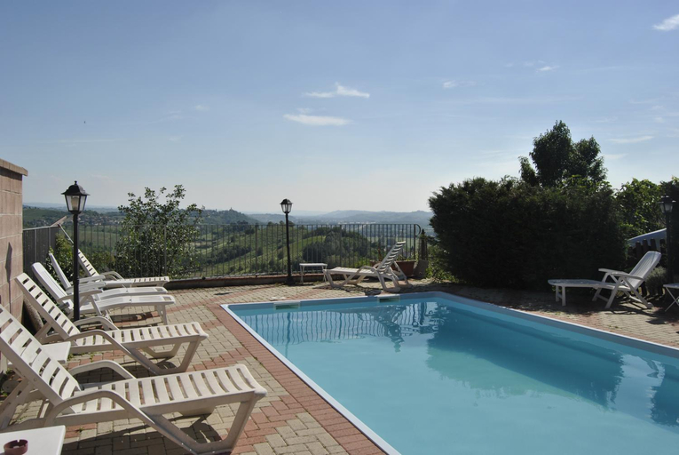 Others 4, Agriturismo I Suri Asti, Asti