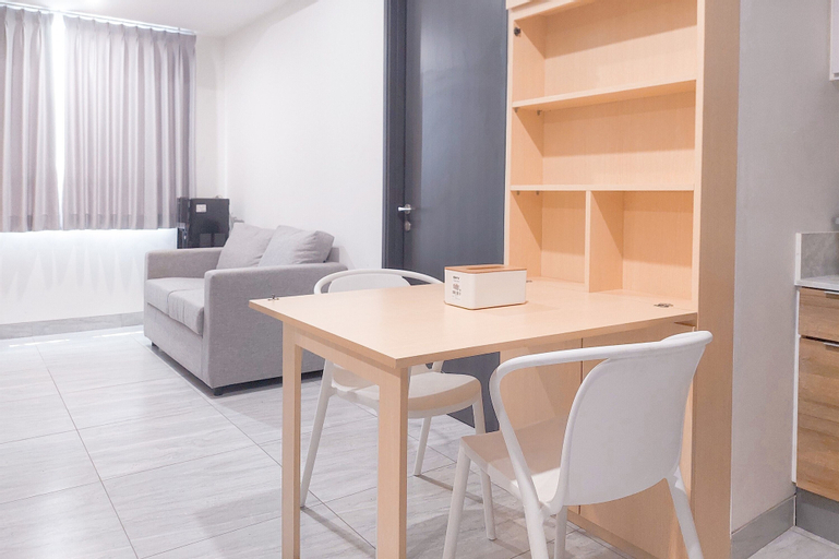 Dining Room 8