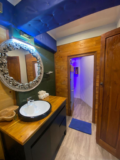Bathroom 3