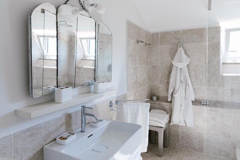 Bathroom 2, VILLA TOZZOLI HOUSE - CASA VACANZE, Napoli