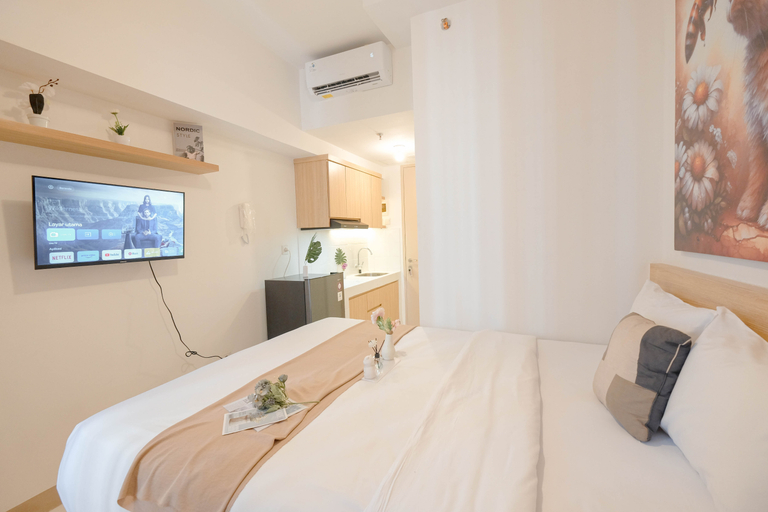 Bedroom 2, Simply and Compact Studio at Tokyo Riverside PIK 2 Apartment By Travelio, Tangerang