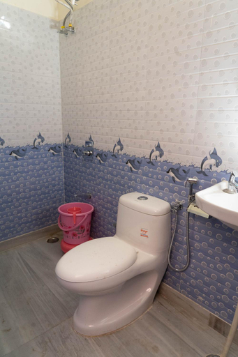 Bathroom 10