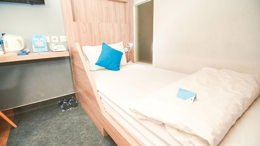 Bedroom 30