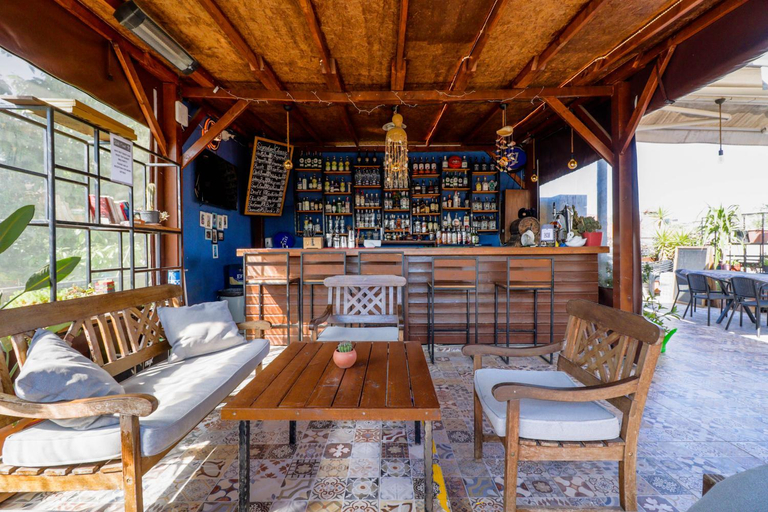 Food & Drinks 4, Gold Coast Hostel, Antalya