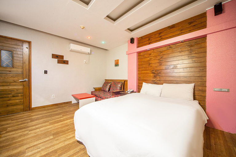 Bedroom, Gunsan Cyber, Gunsan
